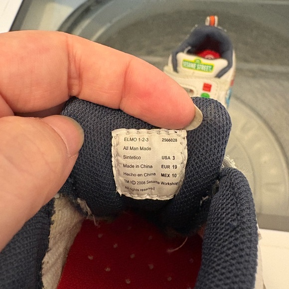 Vintage Y2K 2008 Sesame Street Kids Sneakers - Elmo, Grouch, Cookie Monster - Picture 10 of 10